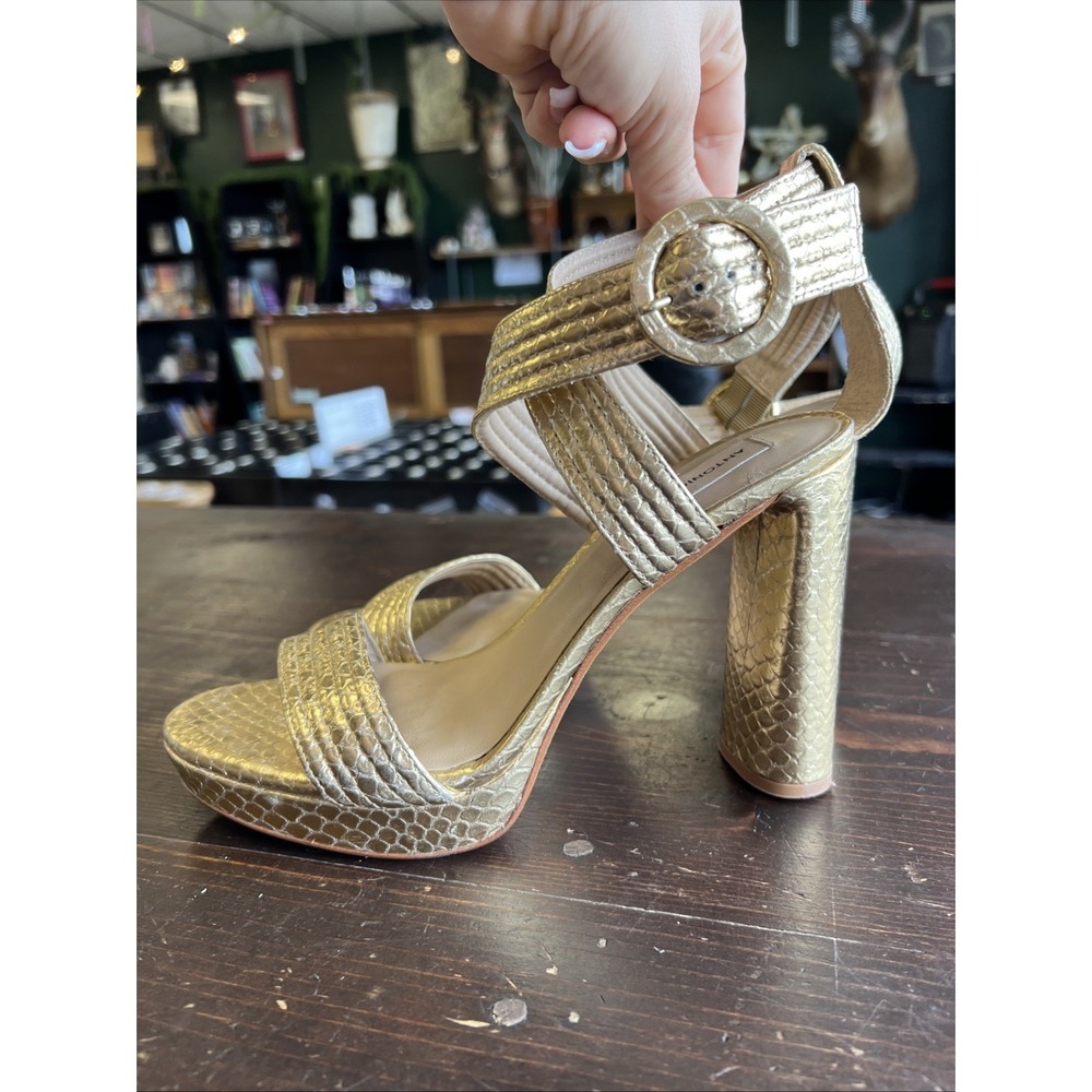 Antonio Milani Size 7 1/2 Gold Platform Women's Shoes Animal Print